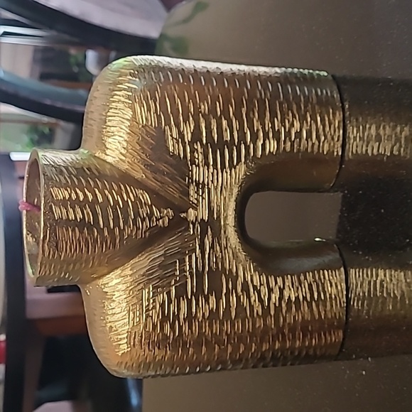 Metal Vase - Picture 3 of 10